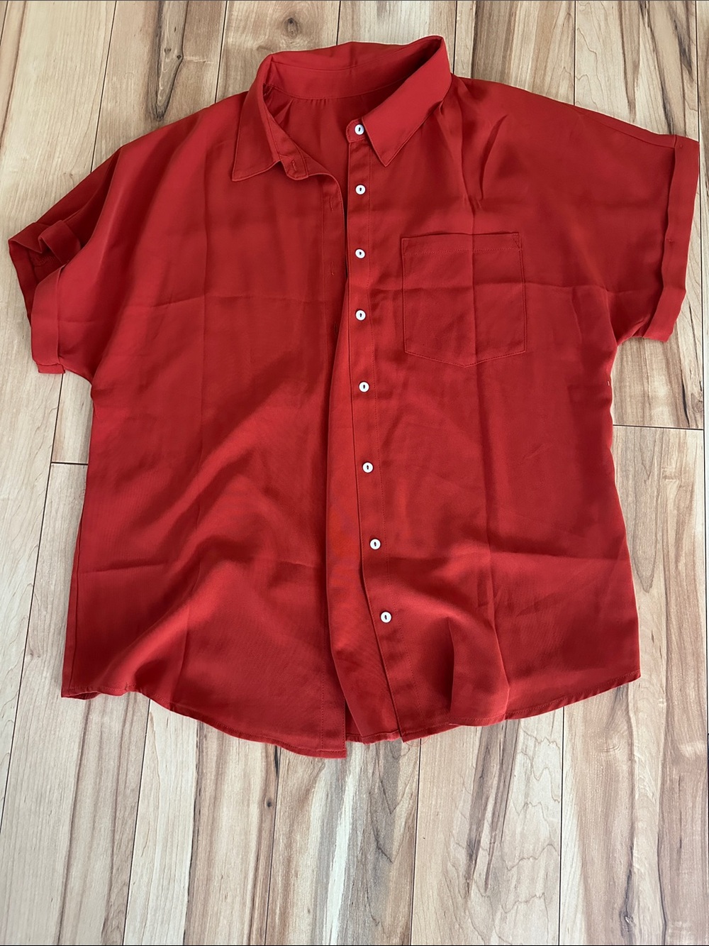 Women’s Short Sleeve Button-Up Shirt in Red